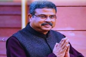 धर्मेंद्र प्रधान ने दिया इस्तीफा