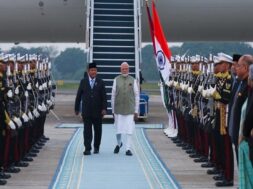 पीएम मोदी जकार्ता पहुंचे