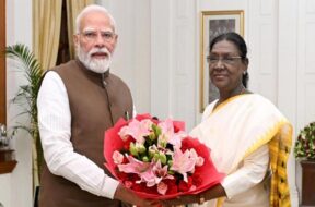 पीएम मोदी ने राष्ट्रपति मुर्मु से की मुलाकात