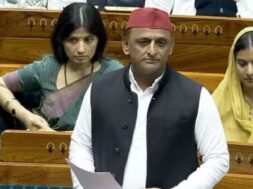 लोकसभा में बोलते अखिलेश यादव