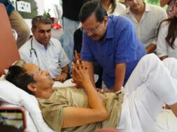 वांगचुक से मिले केजरीवाल
