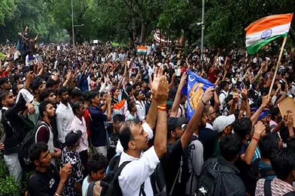 सरकार से बातचीत के लिए तैयार हुए धरनारत छात्र, आज मंत्रियों से मिलेगा CJP का प्रतिनिधिमंडल