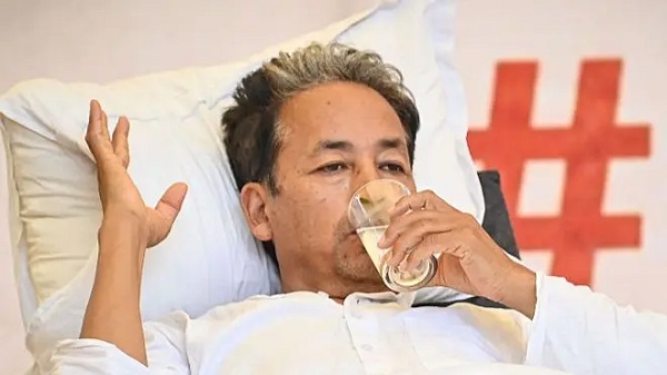 Sonam Wangchuk Hunger Strike : 17वें दिन बिगड़ी सोनम वांगचुक की तबीयत, सरकार से बातचीत की मांग तेज