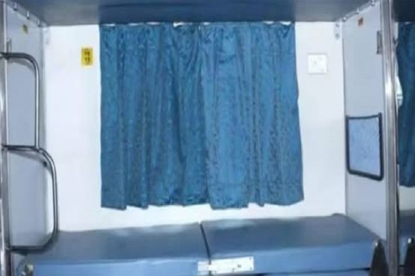 RAC टिकटधारक यात्रियों को राहत : अब AC कोच में मिलेगी पूरी बेडरोल किट, रेलवे ने जारी किया निर्देश