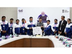 मांडविया ने पदक विजेता खिलाड़ियों को किया सम्मानित 1